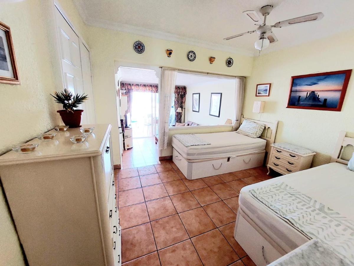First Line Villa Floor Studio Apartment With Amazing Sea View Air Conditioned Just 50M From The Beach Costa Adeje  Kültér fotó