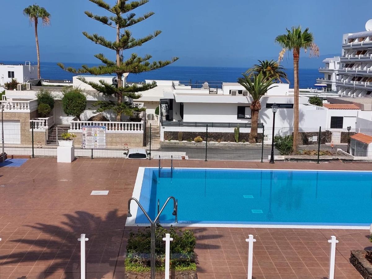 First Line Villa Floor Studio Apartment With Amazing Sea View Air Conditioned Just 50M From The Beach Costa Adeje  Kültér fotó