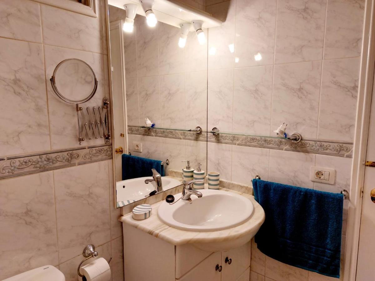 First Line Villa Floor Studio Apartment With Amazing Sea View Air Conditioned Just 50M From The Beach Costa Adeje  Kültér fotó